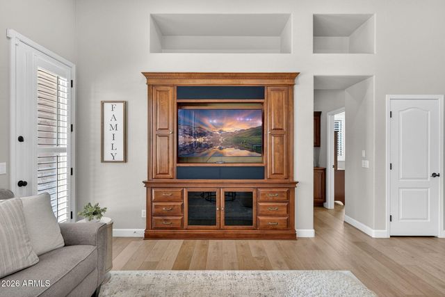 654 E HAMPTON Court, Gilbert, AZ 85295