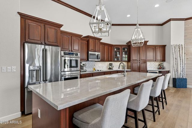 654 E HAMPTON Court, Gilbert, AZ 85295