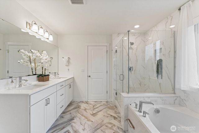 28015 40th Place S, Auburn, WA 98001