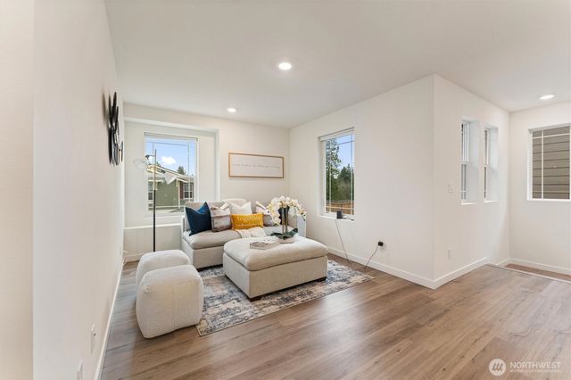 28015 40th Place S, Auburn, WA 98001