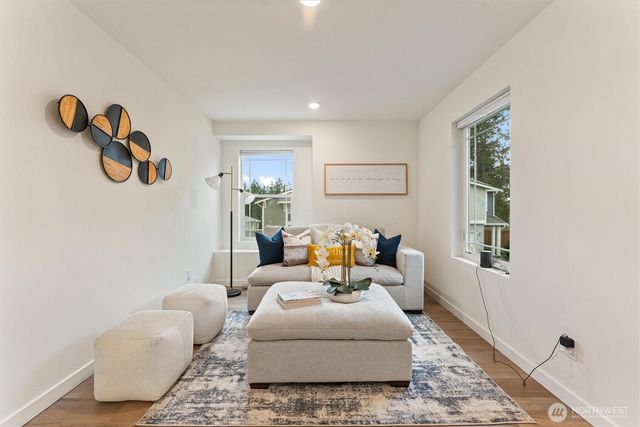 28015 40th Place S, Auburn, WA 98001