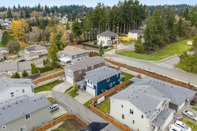 28015 40th Place S, Auburn, WA 98001