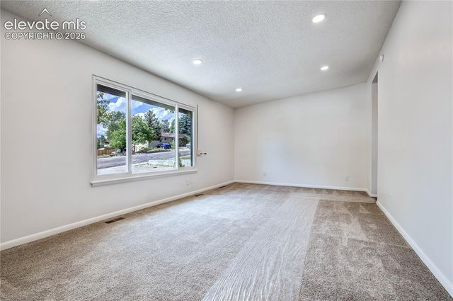 609 Crestridge Avenue, Colorado Springs, CO 80906