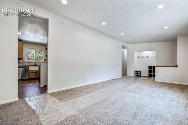 609 Crestridge Avenue, Colorado Springs, CO 80906