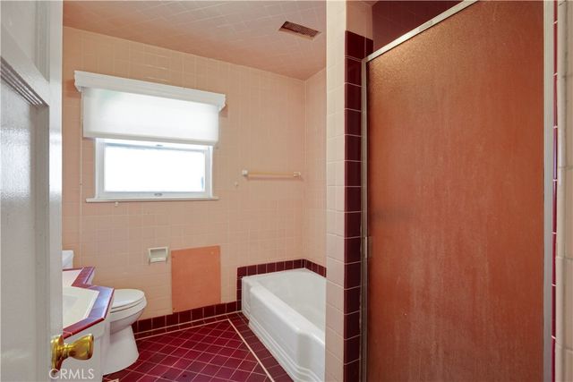 1936 20th, Santa Monica, CA 90404