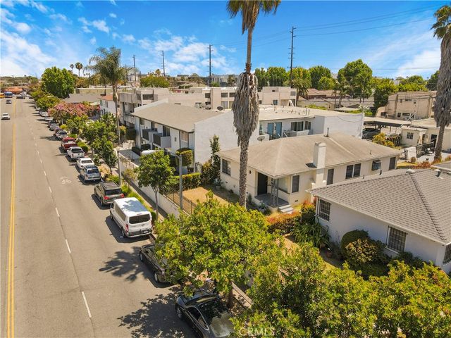 1936 20th, Santa Monica, CA 90404