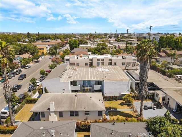 1936 20th, Santa Monica, CA 90404