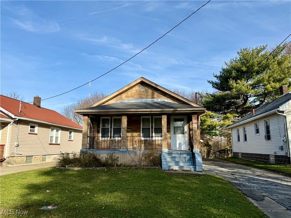 930 Cornell Avenue, Youngstown, OH 44502