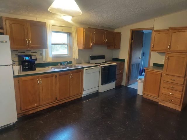 305 Gray Hawk Community Park Road, Mckee, KY 40447