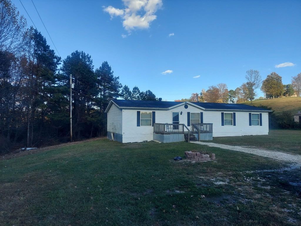 305 Gray Hawk Community Park Road, Mckee, KY 40447