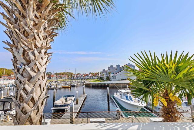 4396 Baldwin Ave Apt 34, Little River, SC 29566