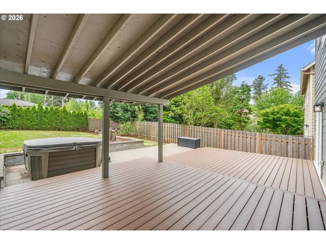21936 Ne COUCH St, Gresham, OR 97030