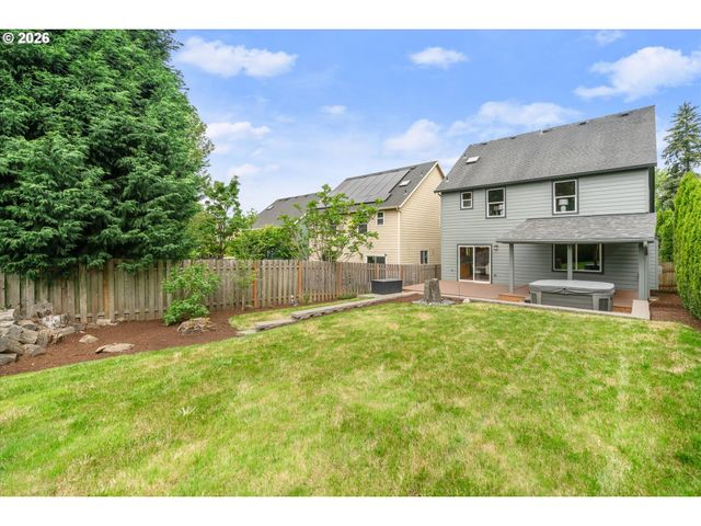 21936 Ne COUCH St, Gresham, OR 97030