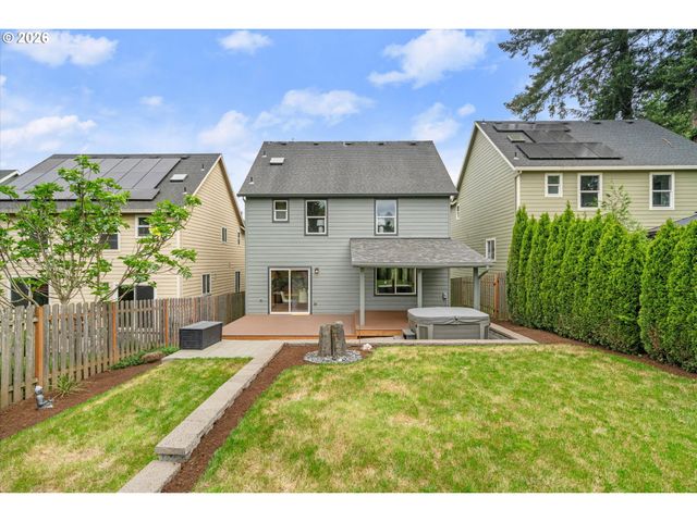 21936 Ne COUCH St, Gresham, OR 97030