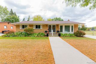 31221 Lyndon Street, Livonia, MI 48154