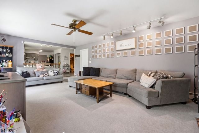 63 Skyline Dr, Sparta Twp., NJ 07871