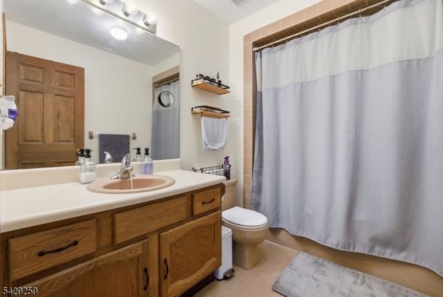 63 Skyline Dr, Sparta Twp., NJ 07871