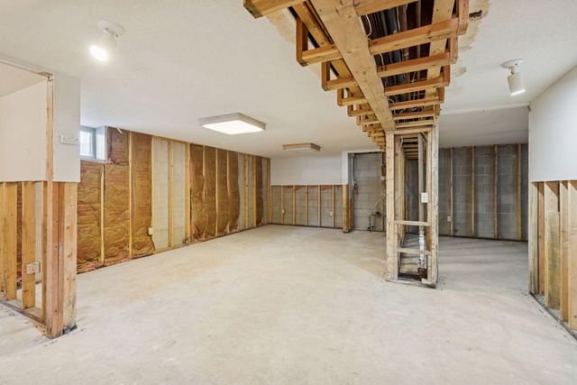 5140 16th Avenue S, Minneapolis, MN 55417