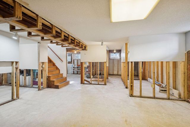 5140 16th Avenue S, Minneapolis, MN 55417