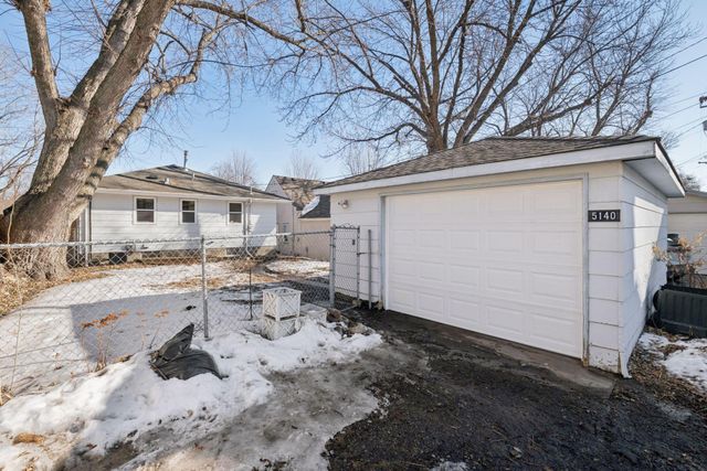 5140 16th Avenue S, Minneapolis, MN 55417