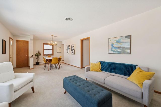 5140 16th Avenue S, Minneapolis, MN 55417