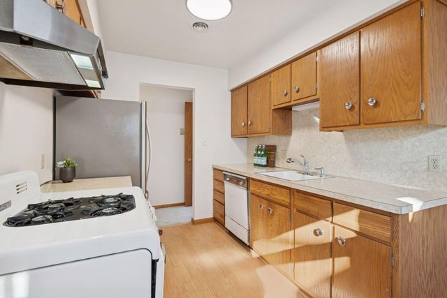 5140 16th Avenue S, Minneapolis, MN 55417