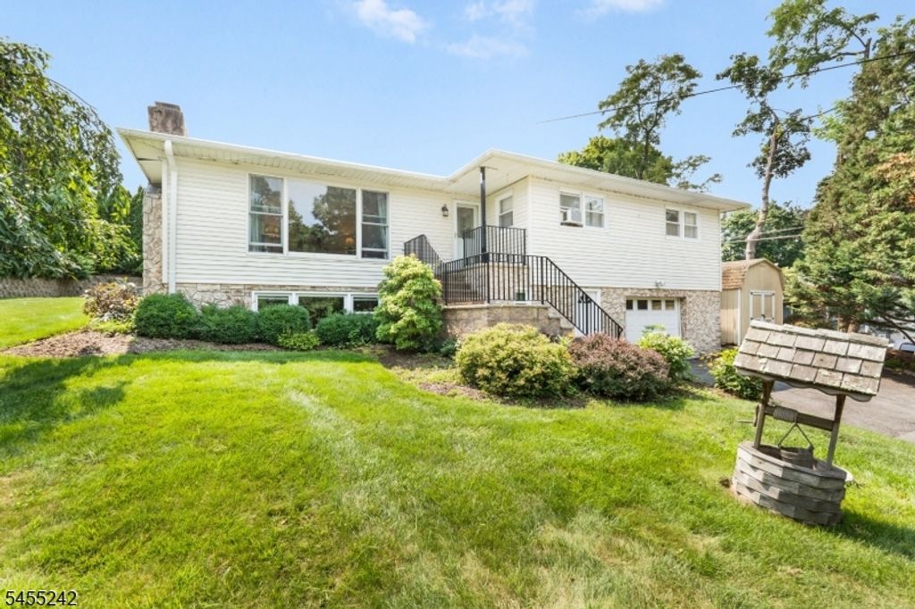 20 Edgemere Ave, Mount Arlington Boro, NJ 07856 — exterior