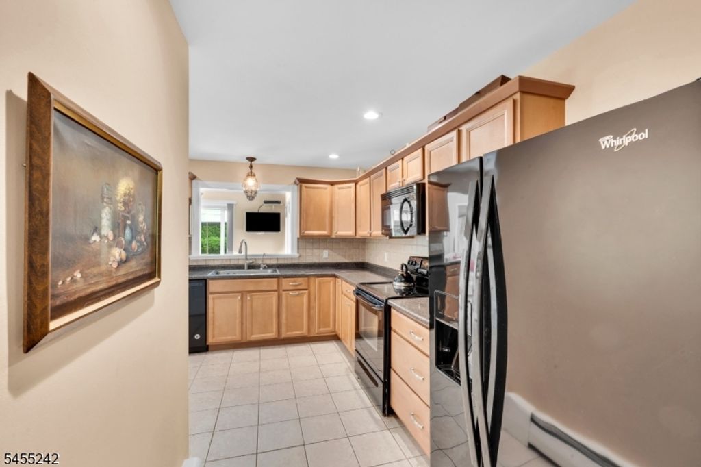 20 Edgemere Ave, Mount Arlington Boro, NJ 07856 — photo 2