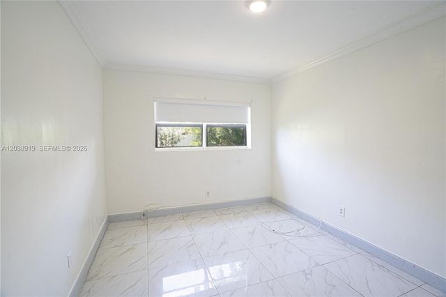 16990 NE 5th Court 1, North Miami Beach, FL 33162
