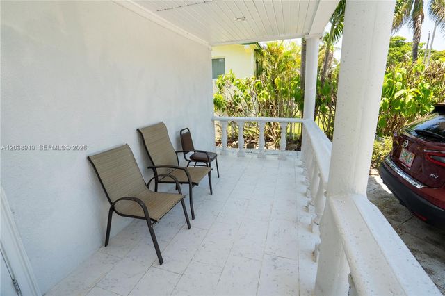16990 NE 5th Court 1, North Miami Beach, FL 33162