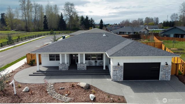 11 Dover Lane, Sequim, WA 98382