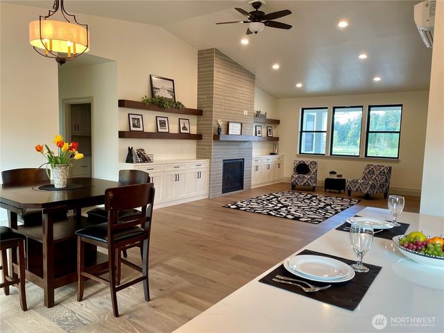 11 Dover Lane, Sequim, WA 98382