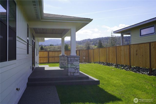 11 Dover Lane, Sequim, WA 98382