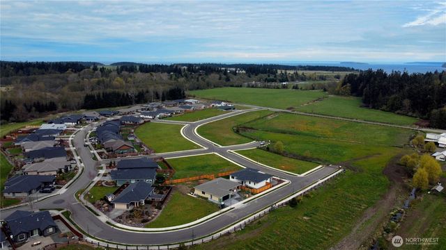 11 Dover Lane, Sequim, WA 98382