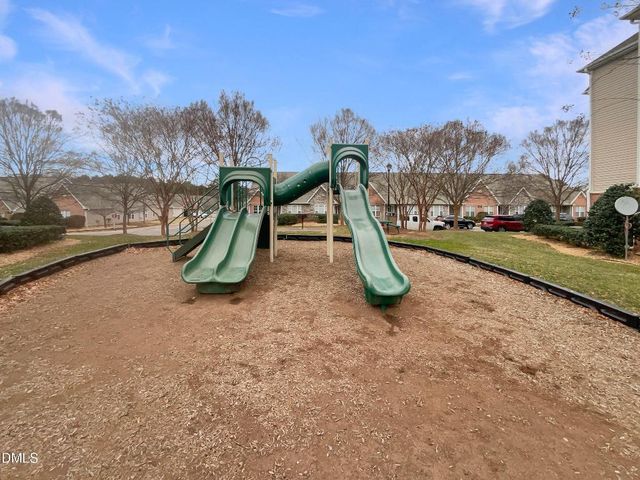 2501 Huntscroft Lane 203, Raleigh, NC 27617