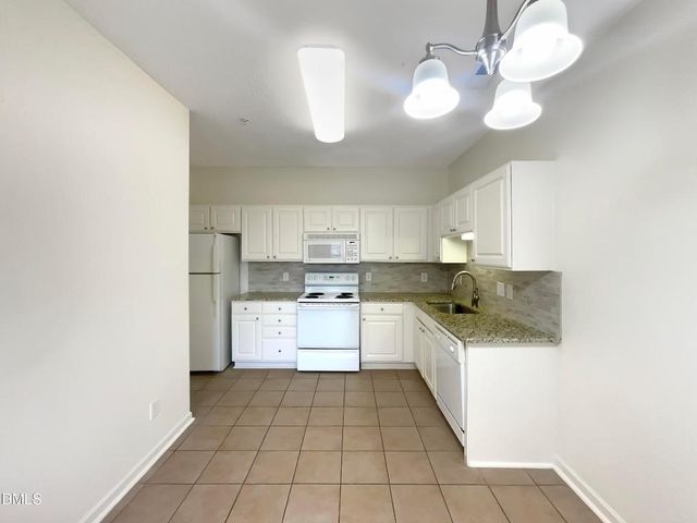 2501 Huntscroft Lane 203, Raleigh, NC 27617