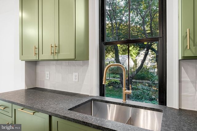 4629 KESWICK RD, Baltimore, MD 21210