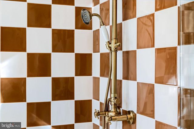 4629 KESWICK RD, Baltimore, MD 21210