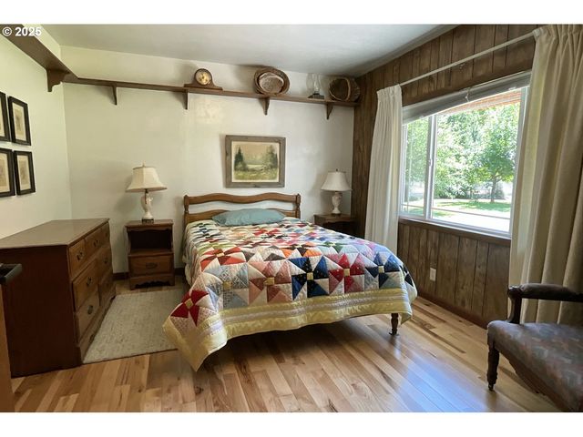 46386 HIGHWAY 58, Westfir, OR 97492