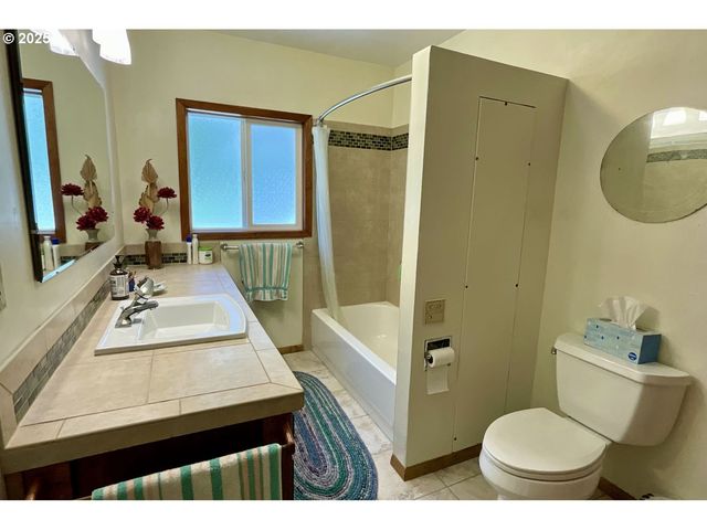 46386 HIGHWAY 58, Westfir, OR 97492