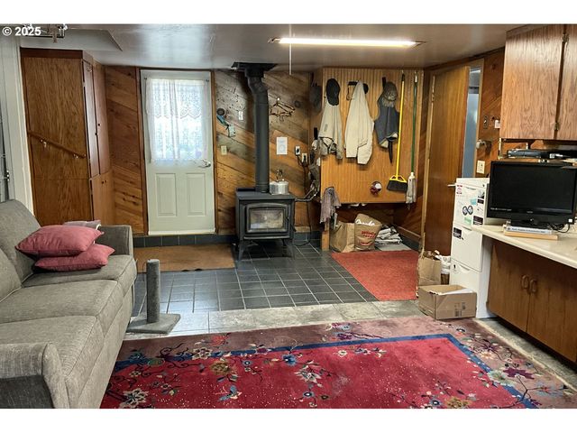 46386 HIGHWAY 58, Westfir, OR 97492