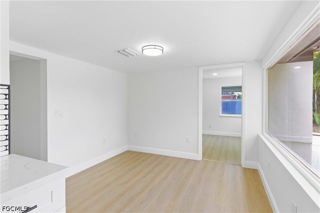 363 New York DR, Fort Myers, FL 33905