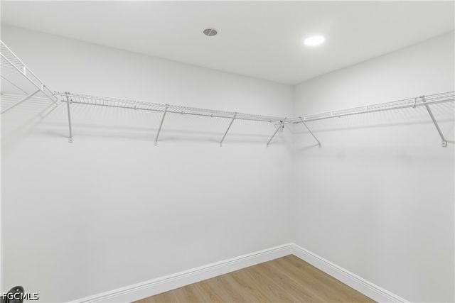 363 New York DR, Fort Myers, FL 33905