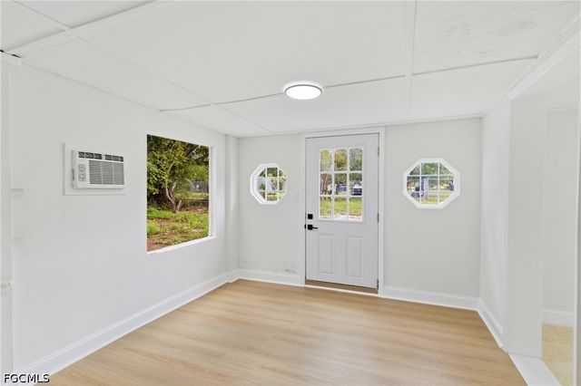 363 New York DR, Fort Myers, FL 33905