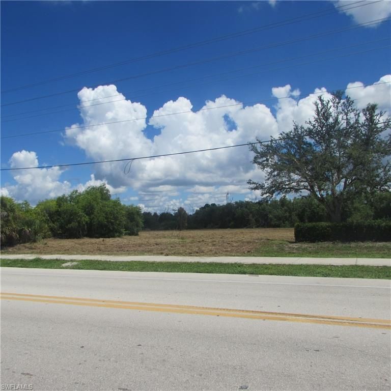 10250 Stringfellow, ST. JAMES CITY, FL 33956 — photo 3