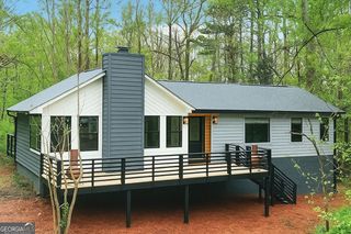 137 Creekview Drive, Woodstock, GA 30188