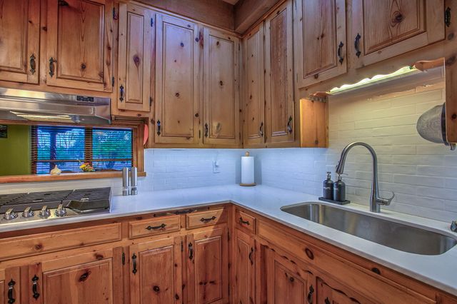 801 Sandia Road NW, Albuquerque, NM 87107