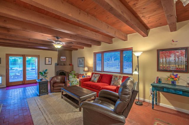 801 Sandia Road NW, Albuquerque, NM 87107