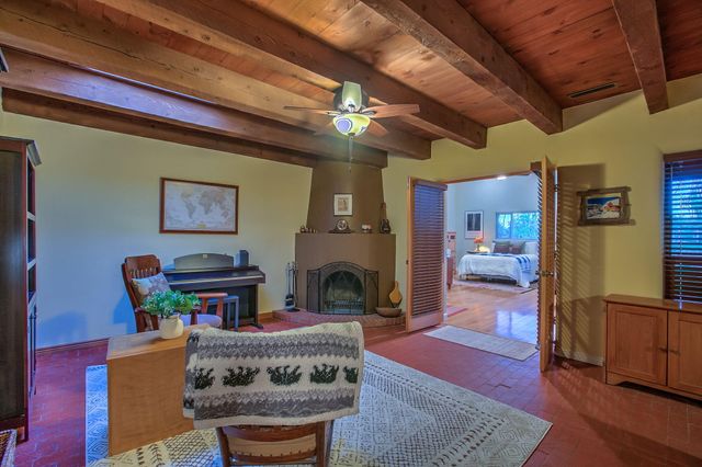 801 Sandia Road NW, Albuquerque, NM 87107