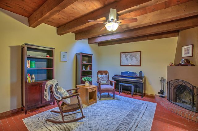 801 Sandia Road NW, Albuquerque, NM 87107